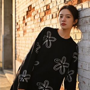 Dokotoo Elegant Black Floral Crew Neck Sweater